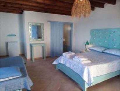 Παραθιν Αλοσ 2 Apartment Skyros Bagian luar foto