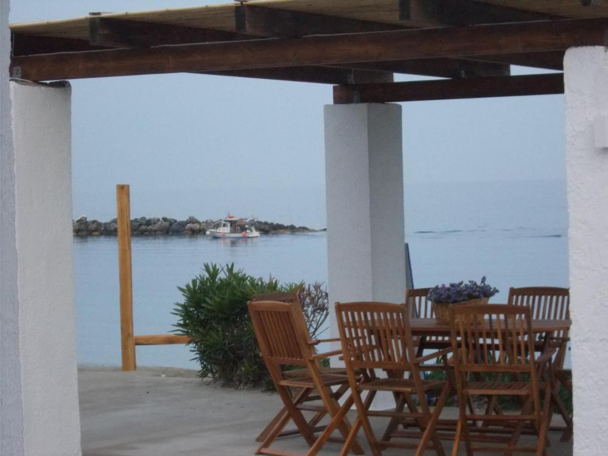 Παραθιν Αλοσ 2 Apartment Skyros Bagian luar foto