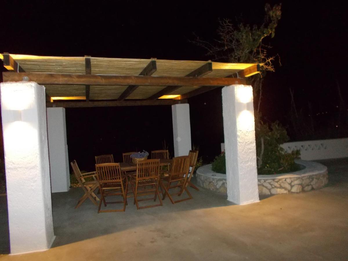 Παραθιν Αλοσ 2 Apartment Skyros Bagian luar foto