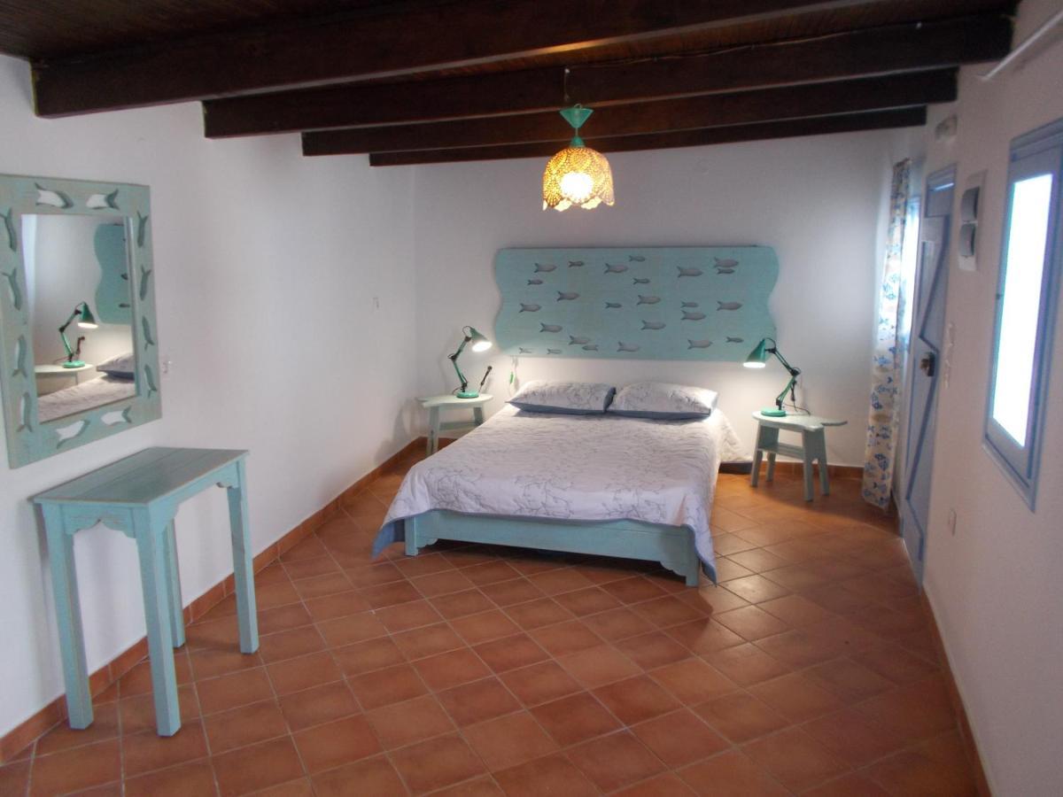 Παραθιν Αλοσ 2 Apartment Skyros Bagian luar foto