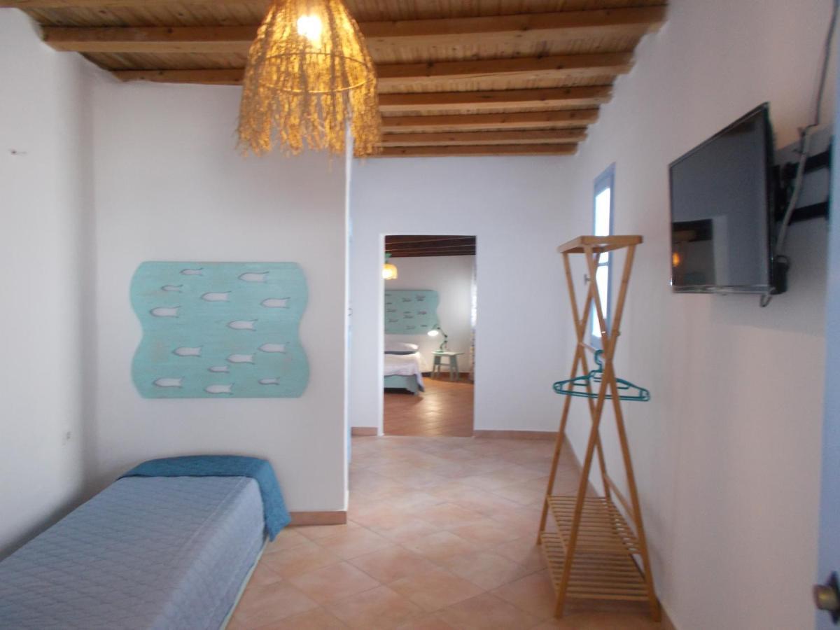Παραθιν Αλοσ 2 Apartment Skyros Bagian luar foto