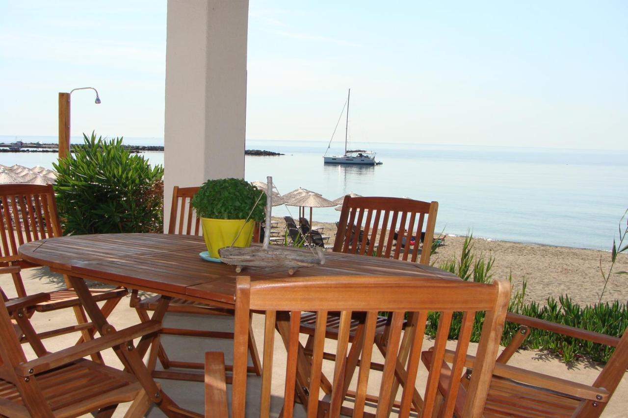 Παραθιν Αλοσ 2 Apartment Skyros Bagian luar foto