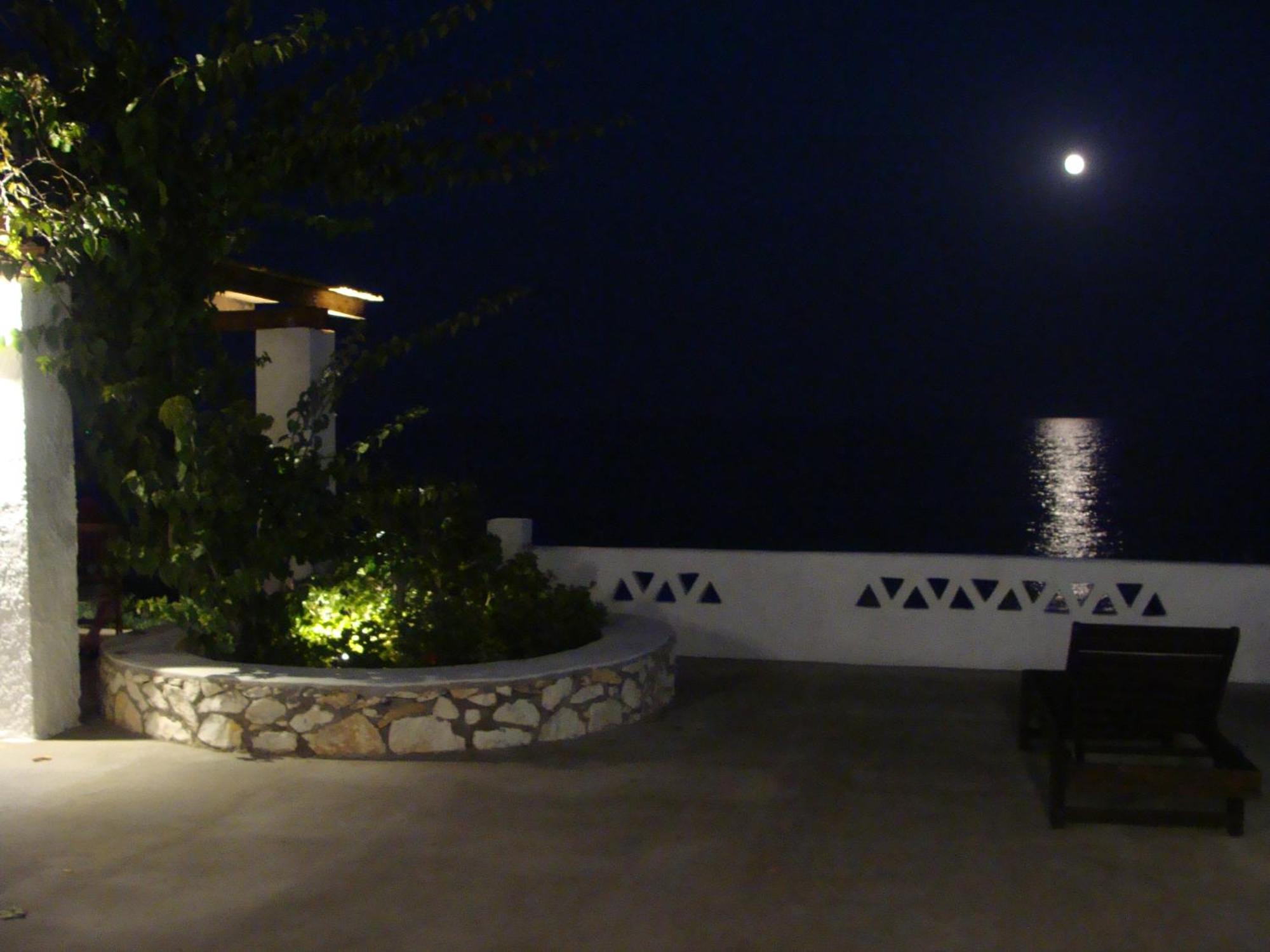Παραθιν Αλοσ 2 Apartment Skyros Bagian luar foto