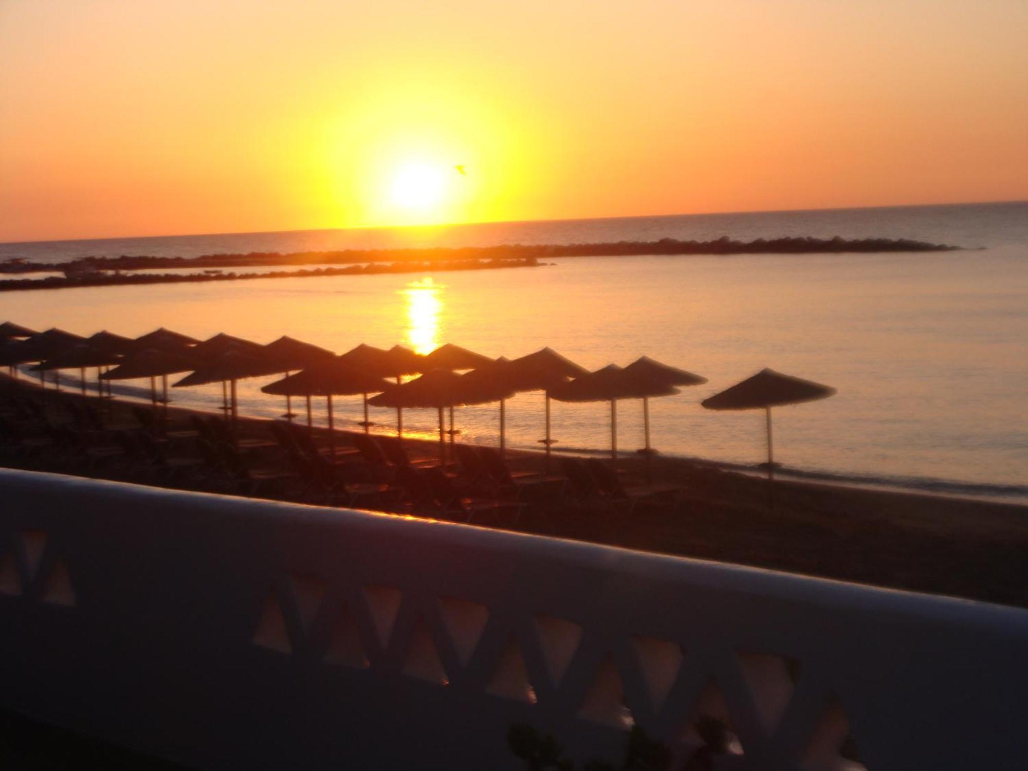 Παραθιν Αλοσ 2 Apartment Skyros Bagian luar foto